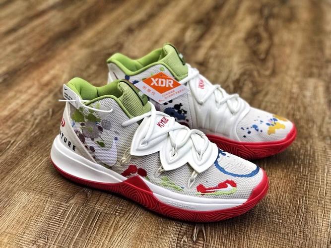 kyrie5xbandulu 欧文实战最强系列,欧文5开箱测评