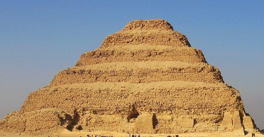 塞加拉金字塔群