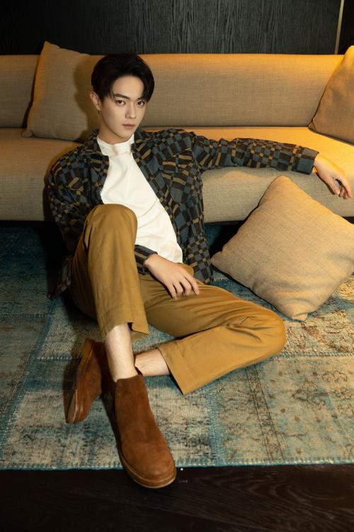 手机壁纸 高清图片 明星图片 图片大全 头像图片 发型图片 许凯相关