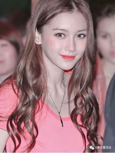 angelababy做过牙齿矫正是真的,戴牙套牙齿矫正蛮好的