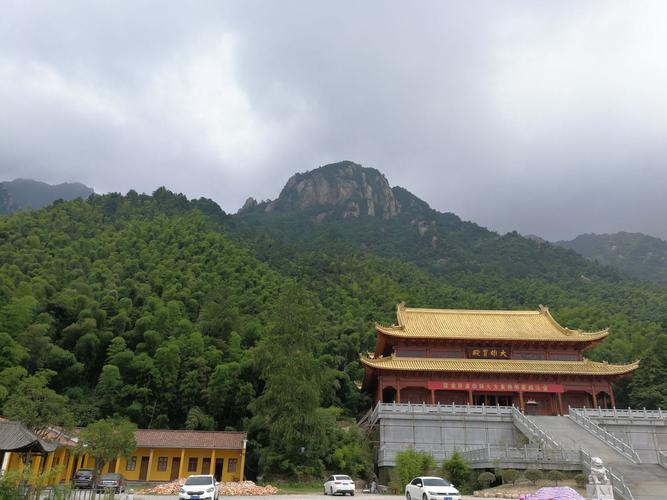 九华山
