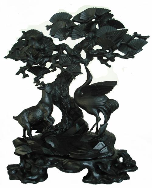  p>石雕(煤精雕刻),辽宁省抚顺市传统美术,国家级非物质文化遗产之一.