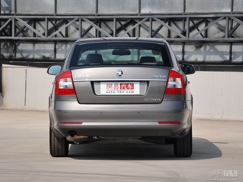 2014款 1.6at逸俊版