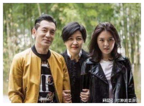 李咏去世后留下两亿资产为啥没有给妻子哈文而是给了16岁的她