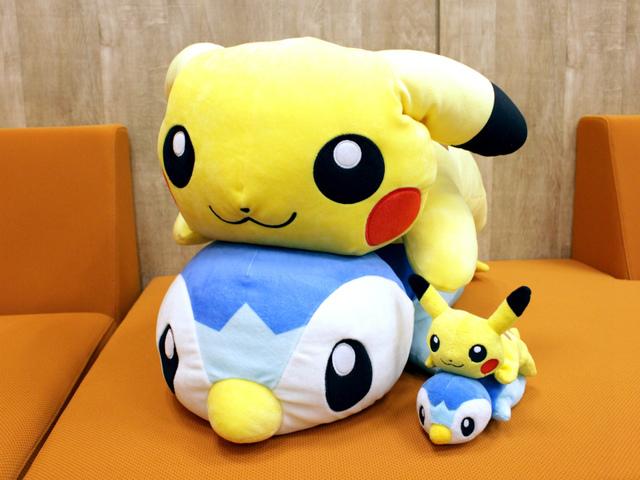 预订 精灵宝可梦pc趴趴皮卡丘波加曼柔软毛绒抱枕靠垫