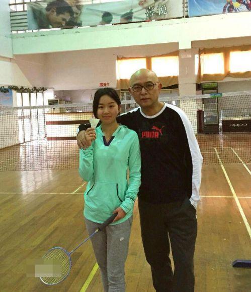 孟非晒漂亮女儿遭调侃
