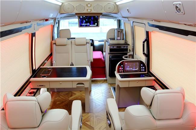 通辽市丰田考斯特改装房车考斯特销售改装厂