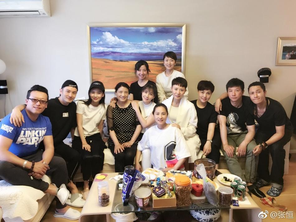 北影96班同学聚会 陈坤黄晓明同框baby随夫现身