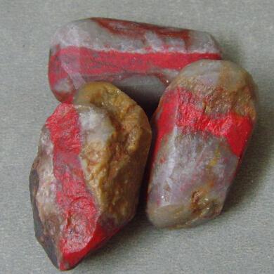 精品大红袍昌化鸡血原石吊坠挂件料