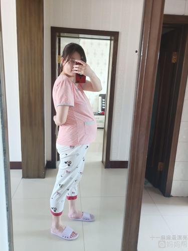 已知男女,图片是快8个月的肚型,孕期症状