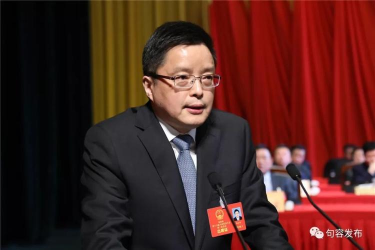 句容市第十六届人民代表大会第三次会议胜利闭幕周必松当选市长