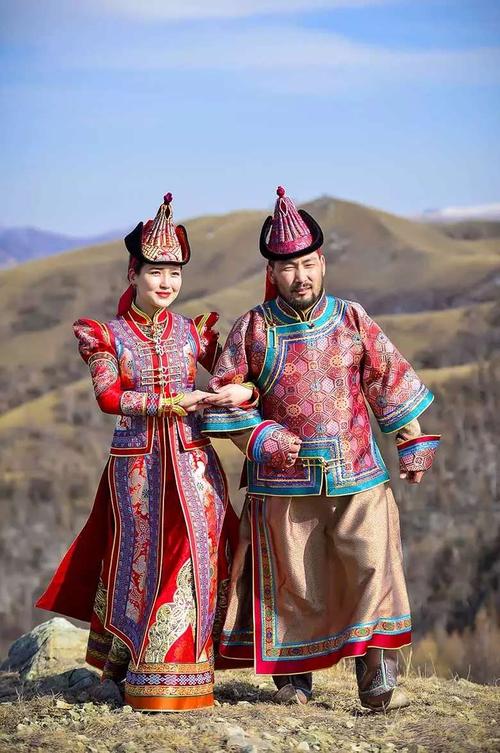 美丽的蒙古族服饰