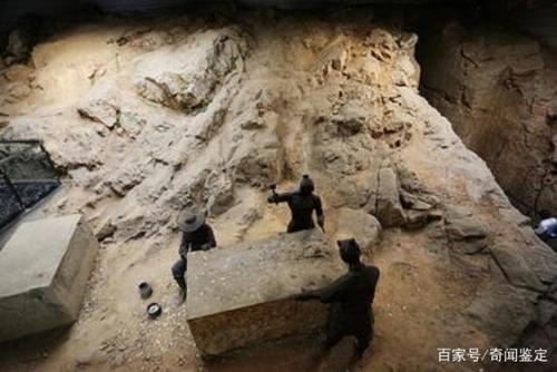 山西发现大型古墓,出土文物就达上千件,其中有着一件