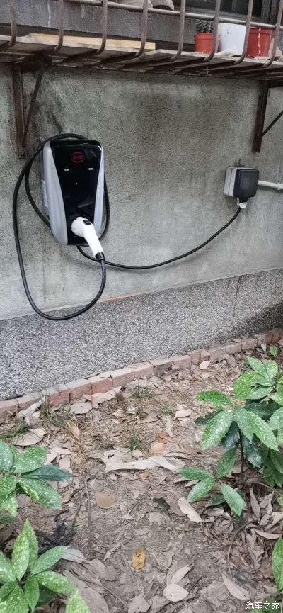 出个比亚迪33kw充电桩99新完美匹配奔奔33充电机