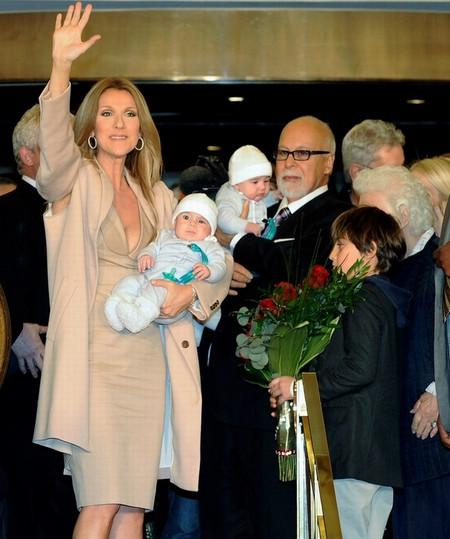 传奇的席琳迪翁戴牙套让女人变的更美