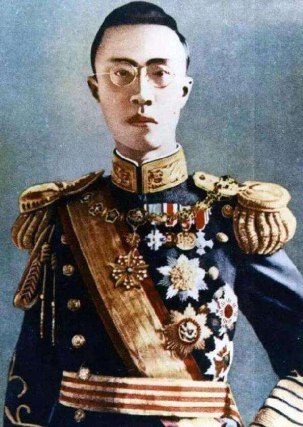 满洲国皇帝溥仪