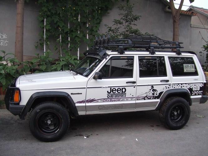 【潍坊】97年白色吉普213 价格2.10万