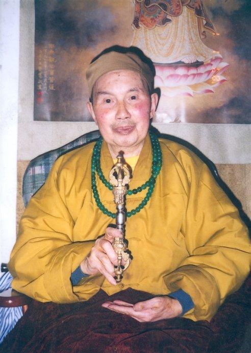 他能令金刚杵飞起来:秽迹金刚大成就者济尘法师!