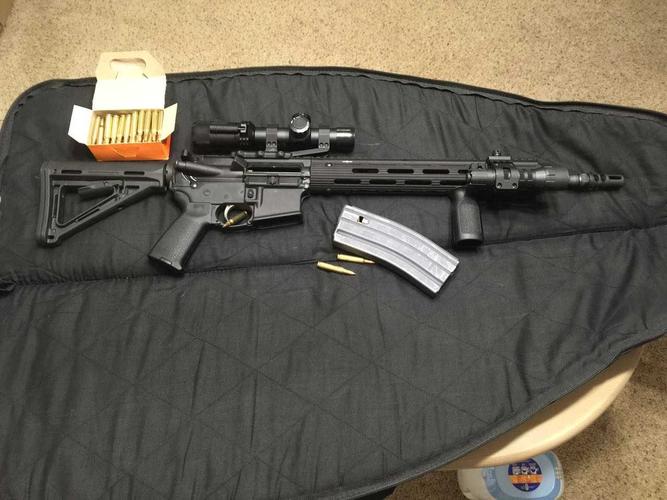 m4a1我没有,但是我有民用版的ar15,除了枪管是16英寸(vs14.