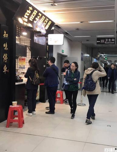 洪山广场地下商业街独立门面