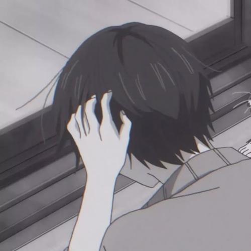 男生动漫头像:来自他的俯视
