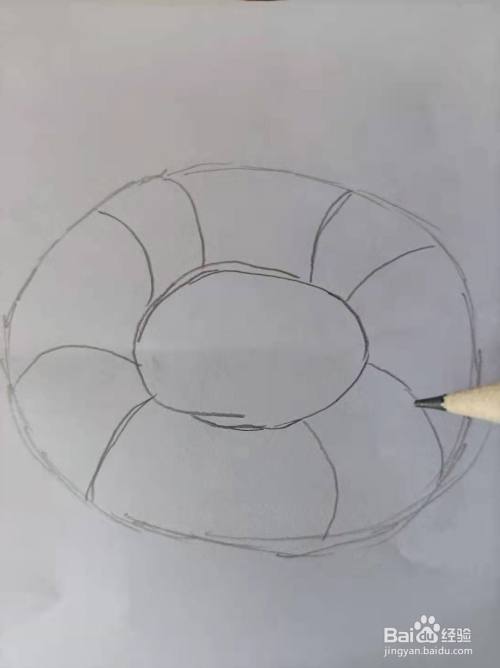 游泳圈的简笔画怎么画?