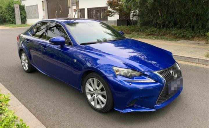 雷克萨斯 is 2015款 200t f sport