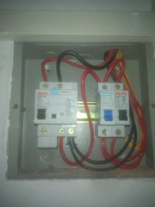 求救电路空开问题