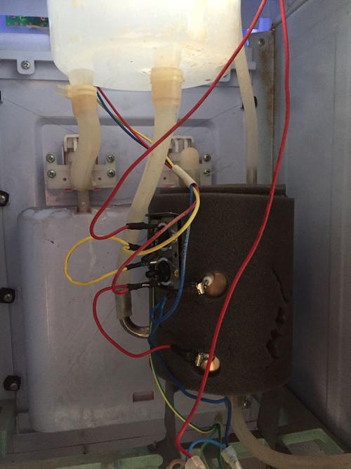 饮水机内胆怎么接线