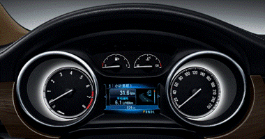 别克威朗仪表盘