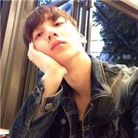 傲娇高冷范男生qq头像 不提爱情我们就都快活