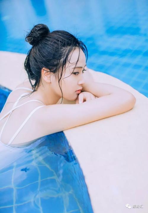 泳友福利,高清图片泳装美女
