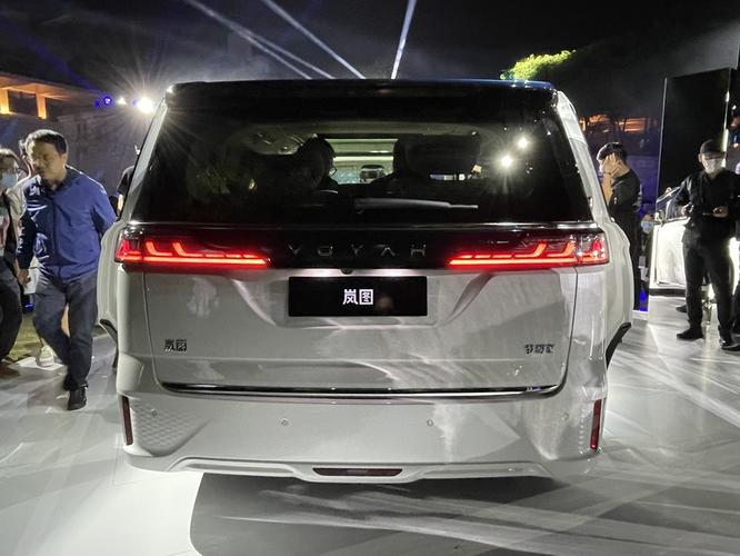 定位大型mpv 岚图梦想家亮相 将于2022年上市