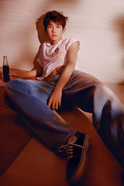 王源超酷写真合集 成熟冷酷的帅气boy