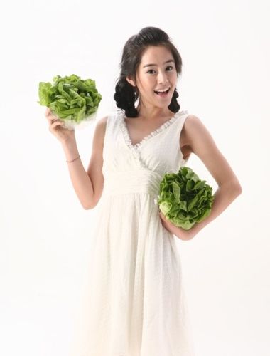 孟丽从邻家女孩到影视新星