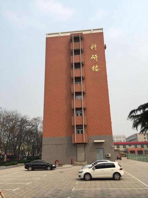 河北中医学院橘泉校区-北教学楼