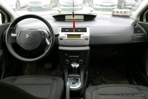 雪铁龙世嘉完整中控台全景