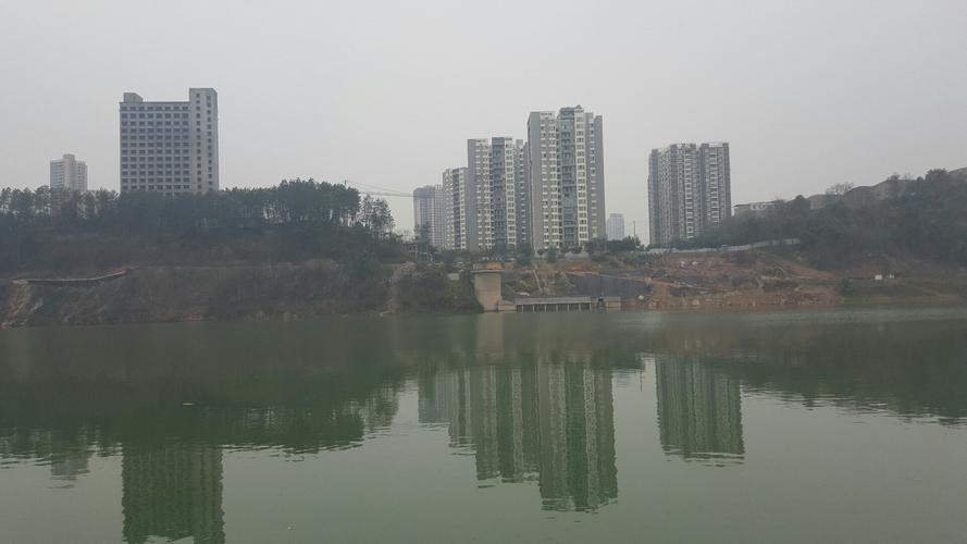 重庆市潼南区梓潼街道潼南区图书馆(滨江路分馆)