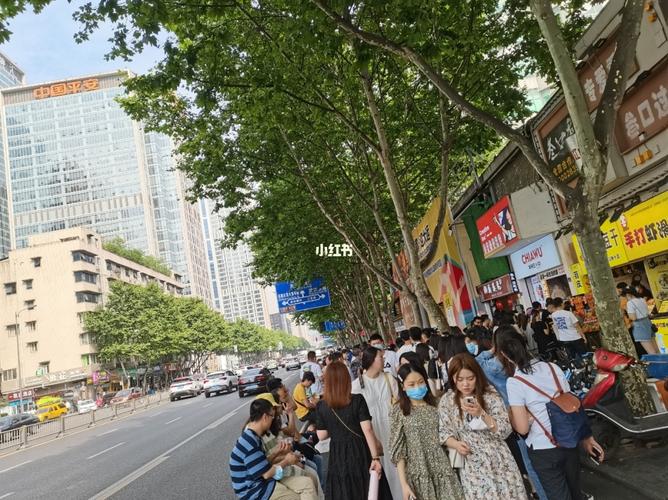 世间人来人往,我却那么孤独_孤独_语录_伤感_伤感语录