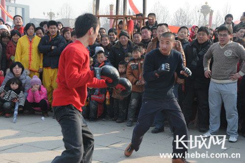 [新春走基层]威县农民文化艺术节盛世开场[图]
