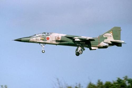 岛国航空工业的七款产品(一):三菱f1战斗机