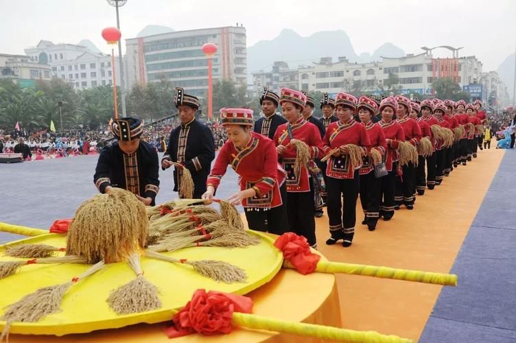  p>依饭节是广西罗城 a href="#" data-lemmaid="166252">仫佬族 /a>