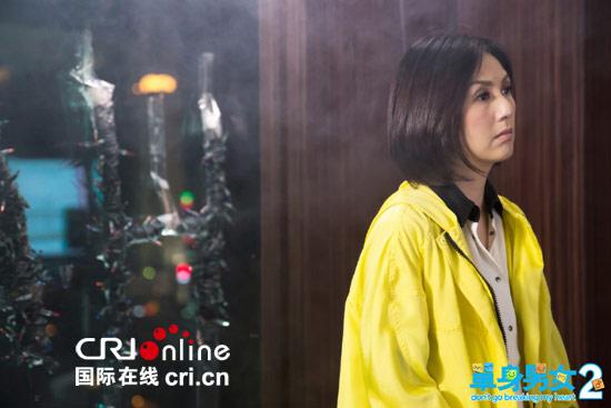 杨千嬅孤独一人