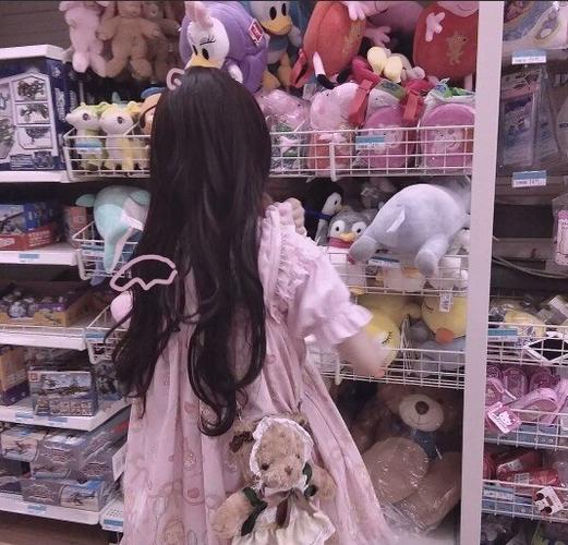 头像lolita挡脸女生