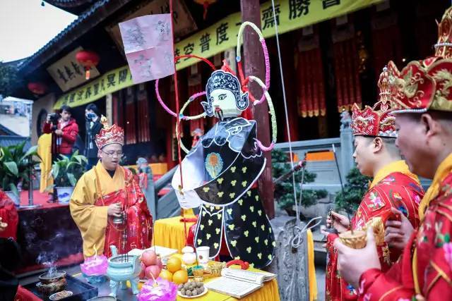 师父带你打水陆丨法会第三日,觉醒大和尚领众结界洒净,内坛如金刚如