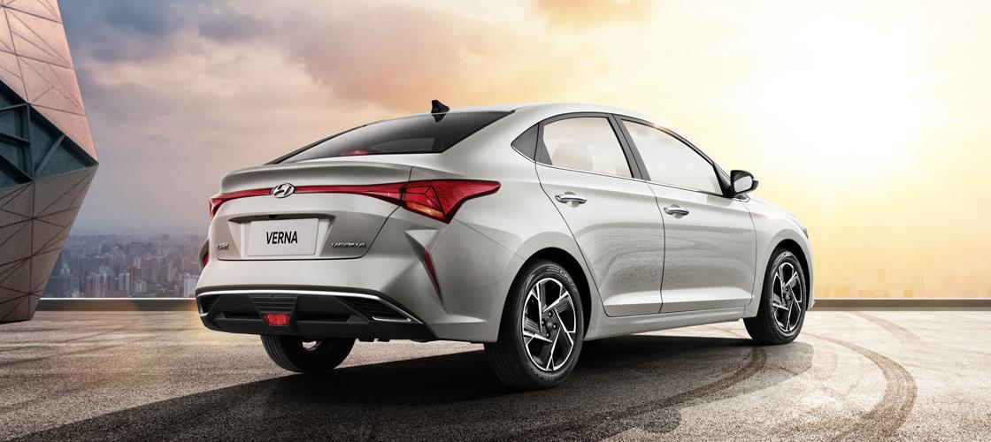 现代旗下的轿车目前在售的一共8款,价格由低到高依次为瑞纳-悦纳-悦动