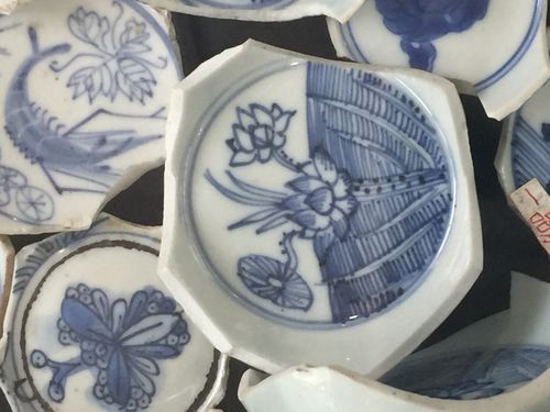 先呈上一批民窑碎瓷和瓷器照.