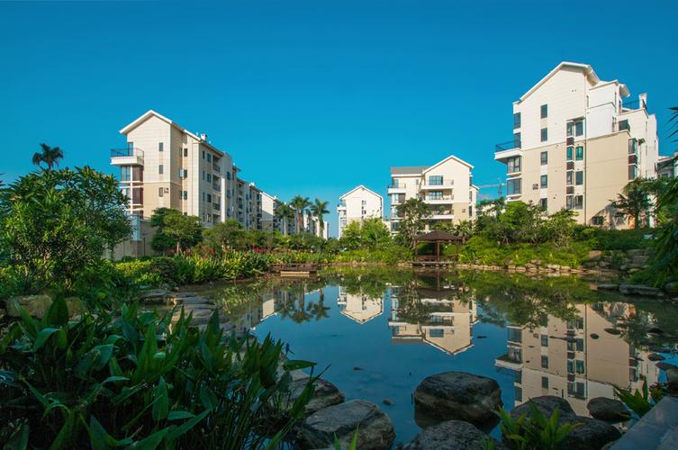 项目名称:星湖名郡 项目位置:广东省肇庆市端州区星湖北岸七星路88号