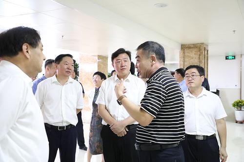 县委书记刘勇在致辞中说,武邑县中医院新院区是中联融诚中医康养特色