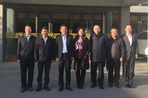 3月8日下午,中组部人才工作局牵头,与教育部人事司,学生司一行来我校